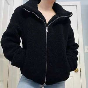 Avec Les Filles Teddy Jacket Sherpa black
Brand: Avec Les Filles
Size: small s